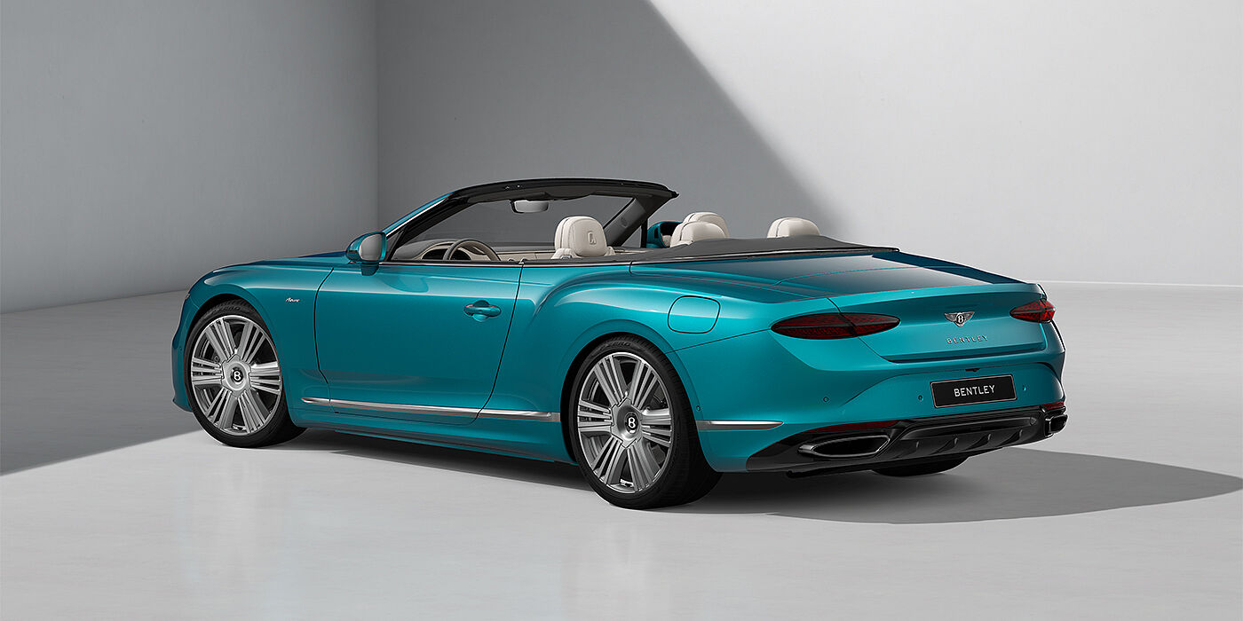 Bentley Düsseldorf Bentley Continental GTC Azure convertible steering wheel in Linen and Gravity Grey hides