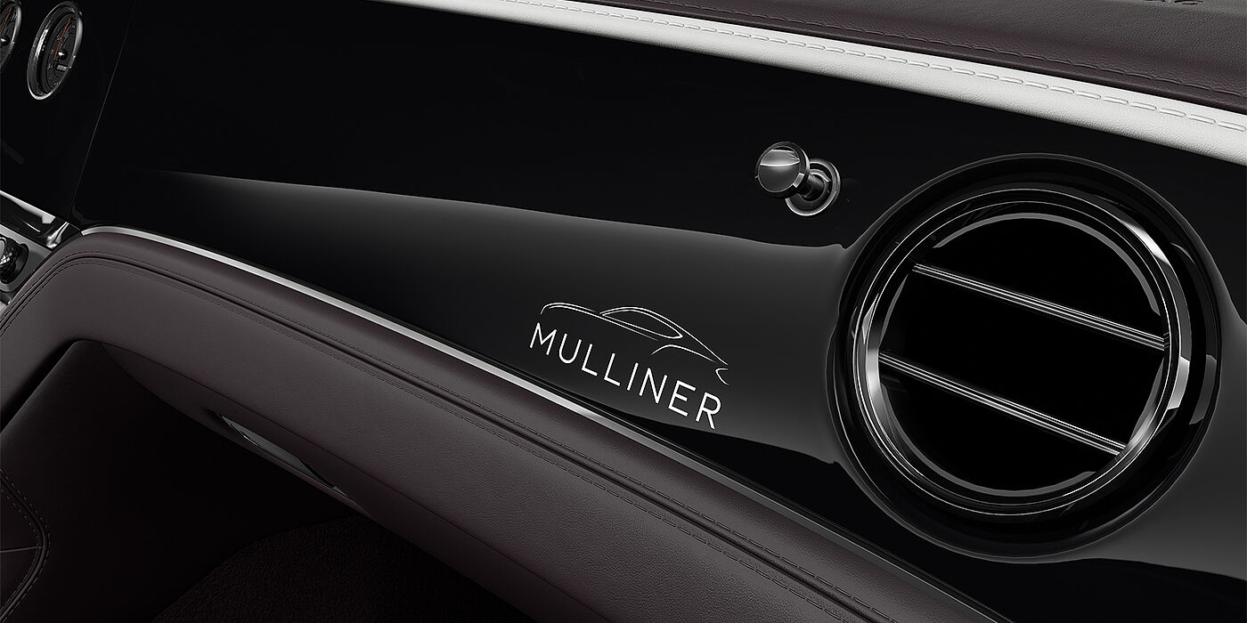 Bentley Düsseldorf Bentley Continental GT Mulliner coupe veneer detail in Grand Black with Mulliner badge