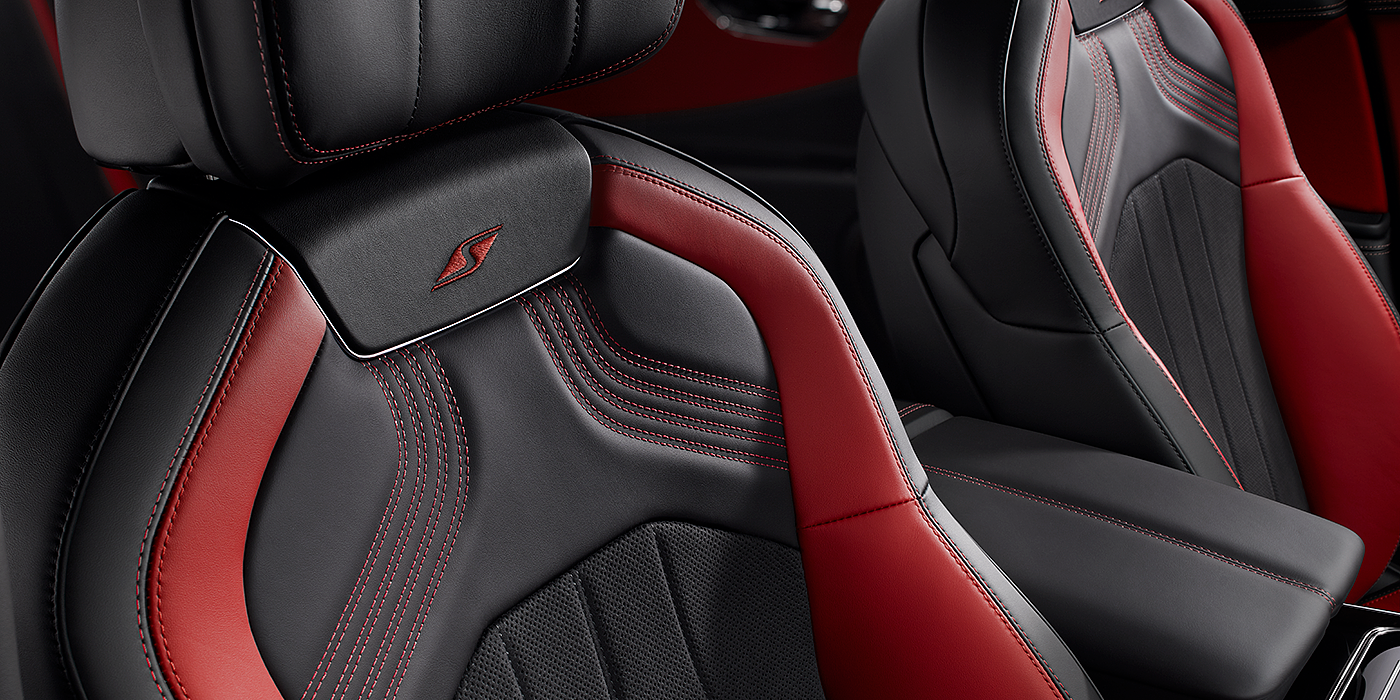 Bentley Düsseldorf Bentley Flying Spur S seat in Beluga black and \hotspur red hide with S emblem stitching