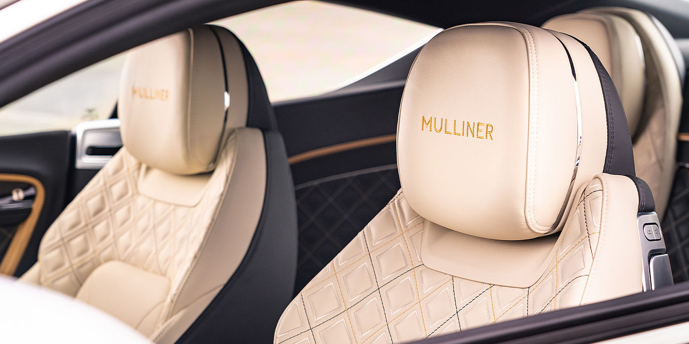 Bentley Düsseldorf Bentley Continental GT Mulliner coupe seat detail in Beluga black and Linen hide
