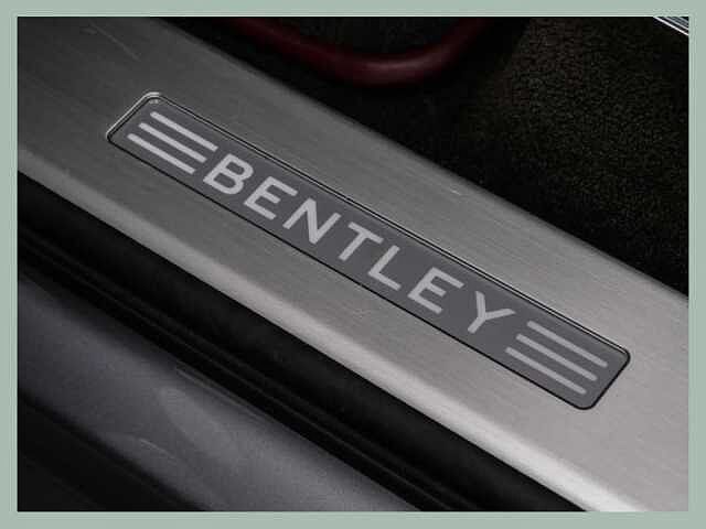 24:Bentley Bentayga First Edition V8, SUV, Hallmark, Bentley Düsseldorf