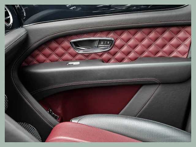 15:Bentley Bentayga First Edition V8, SUV, Hallmark, Bentley Düsseldorf