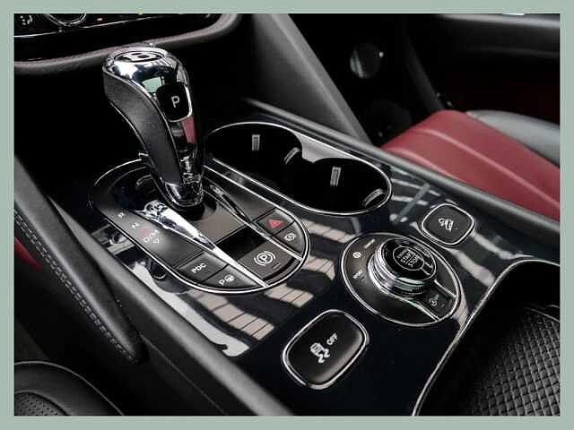 20:Bentley Bentayga First Edition V8, SUV, Hallmark, Bentley Düsseldorf