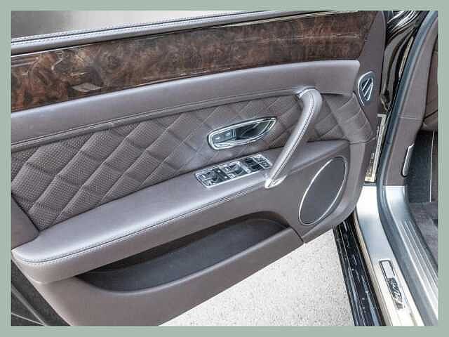 24:Bentley Flying Spur W12, Limousine, Onyx, Bentley Düsseldorf