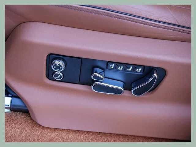 14:Bentley Bentayga Azure V8, SUV, Titan Grey, Bentley Düsseldorf