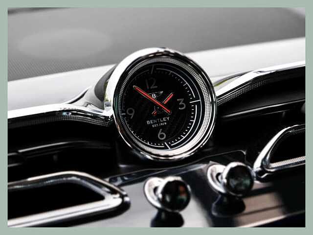 21:Bentley Bentayga First Edition V8, SUV, Hallmark, Bentley Düsseldorf