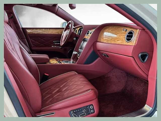 1:Bentley Flying Spur W12, Limousine, Magnolia, Bentley Düsseldorf