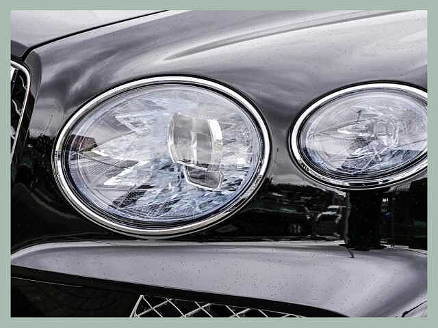 8:Bentley Bentayga Azure V8, SUV, Onyx, Bentley Düsseldorf