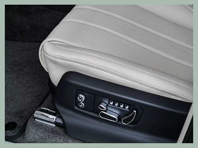 18:Bentley Bentayga Azure V8, SUV, Onyx, Bentley Düsseldorf