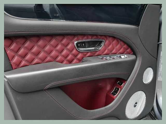 16:Bentley Bentayga First Edition V8, SUV, Hallmark, Bentley Düsseldorf